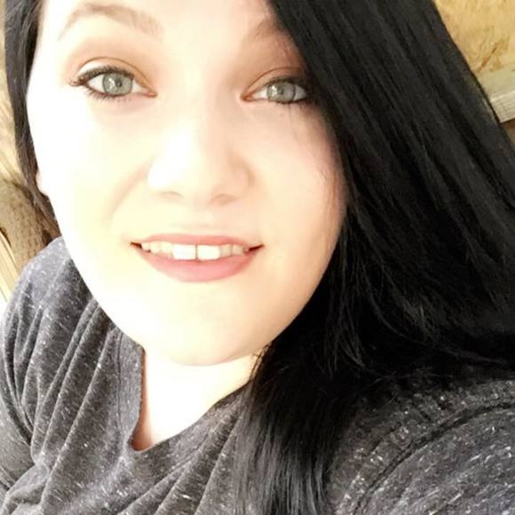 Meet your Posher, Paula - Picture 1 of 1